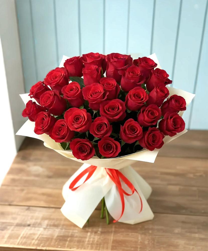 Букет 29 Красных роз в Онеге