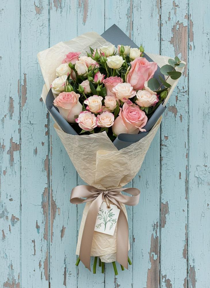 Букет цветов из: Розы в Онеге