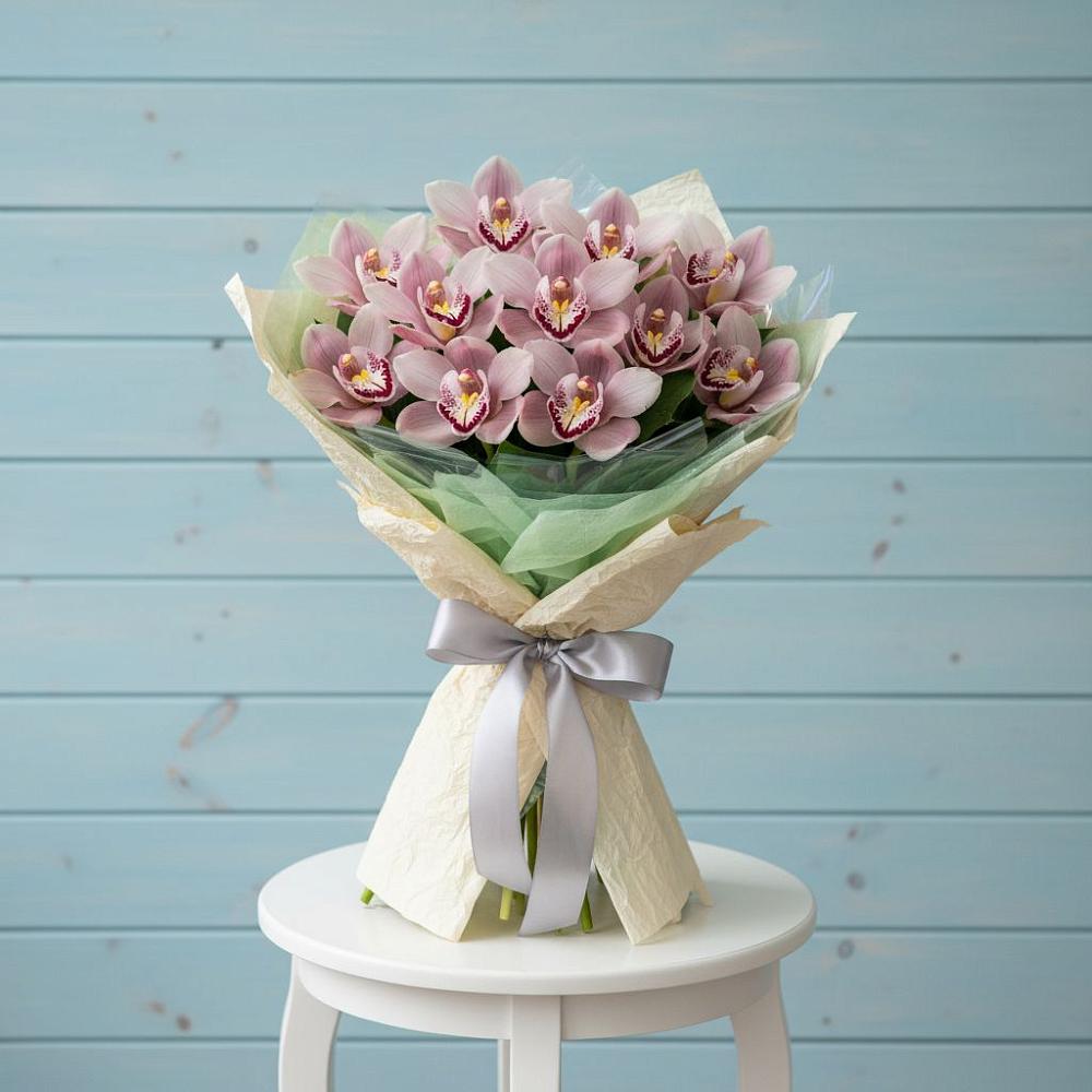 Букет цветов из: Орхидеи и Розы в Онеге