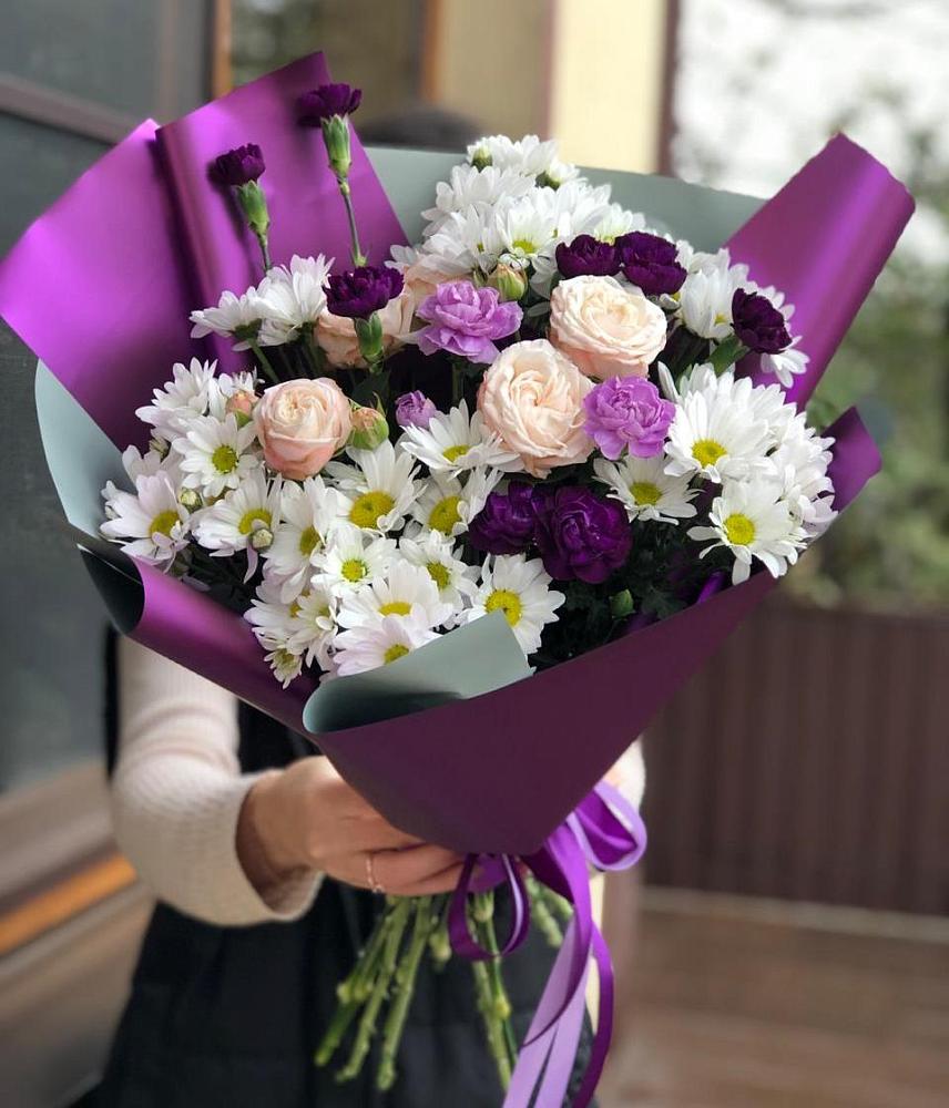 Букет цветов из: Хризантемы, Гвоздики и Розы в Онеге