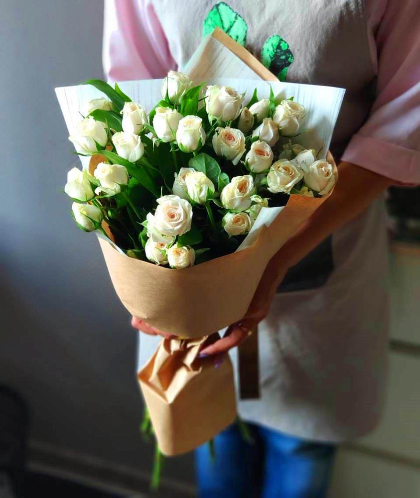 Букет цветов из: Розы в Онеге