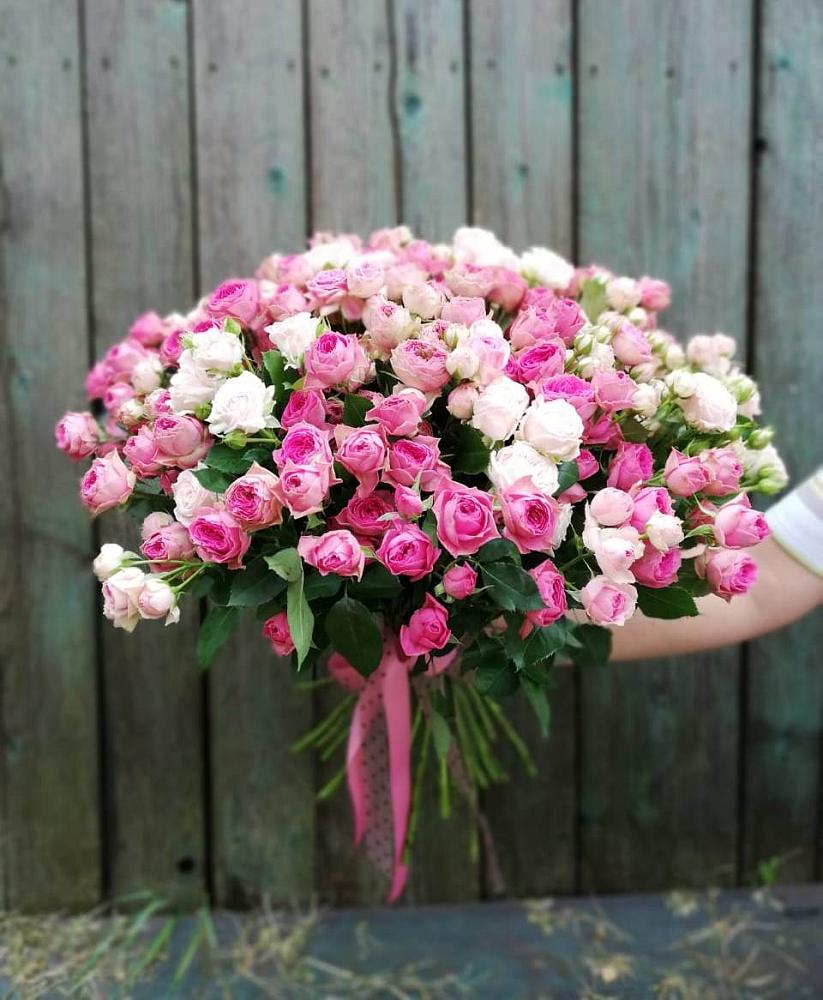 Букет Розовые кустовые розы Натали и Лав Лидия в Онеге