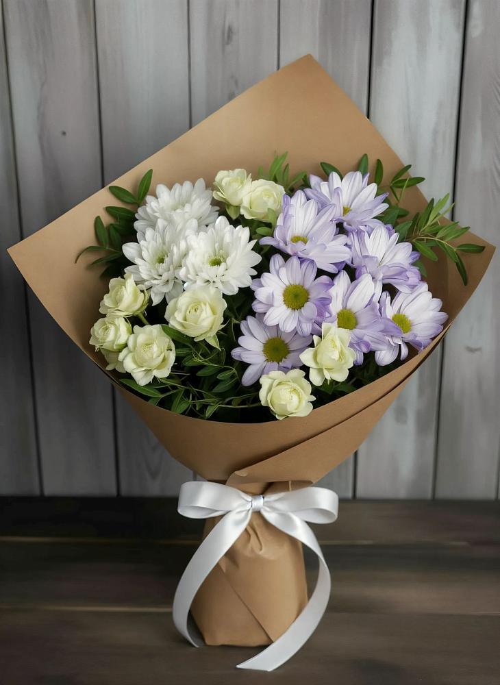 Букет цветов из: Хризантемы и Розы в Онеге